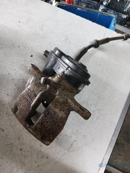 Etrier spate AUDI A4 IV (8K2, B8) [ 2007 - 2015 ] OEM 6443a