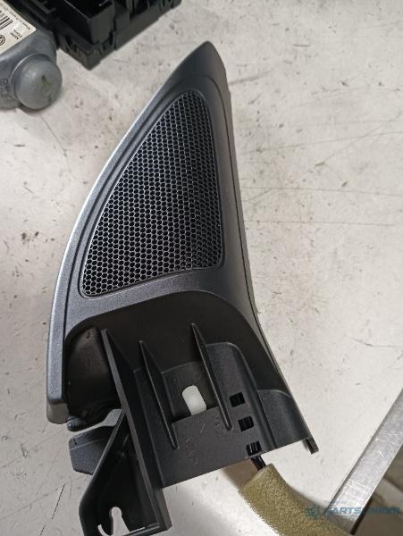 Tweeter  dreapta fata VOLKSWAGEN GOLF VI (5K1) [ 2008 - 2013 ] OEM 5k0837986
