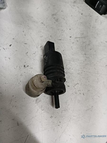 Pompita lichid parbriz VOLKSWAGEN GOLF VI (5K1) [ 2008 - 2013 ] OEM 1k6955651