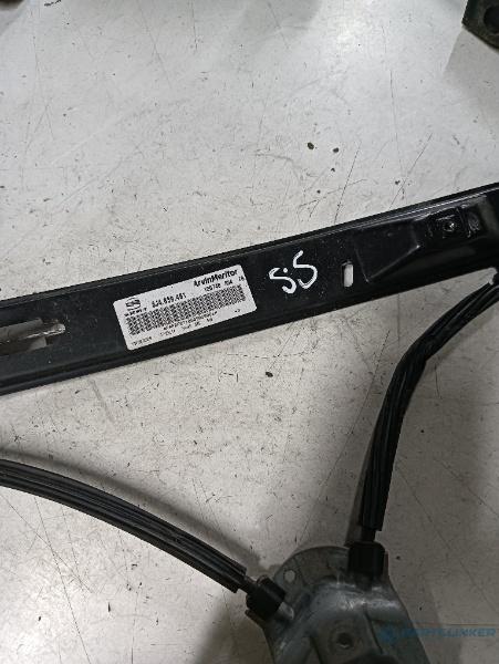 Macara manuala stanga spate SEAT IBIZA V (6J5, 6P1) [ 2008 - > ] 1.2 (BZG, CGPA, CJLB) 51KW|70HP OEM 6j44839461 – foto 2
