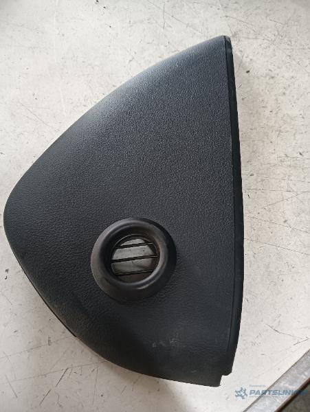 Capac panou sigurante AUDI A8 III (4H2, 4H8, 4HC, 4HL) [ 2009 - 2018 ] OEM 4h2857085