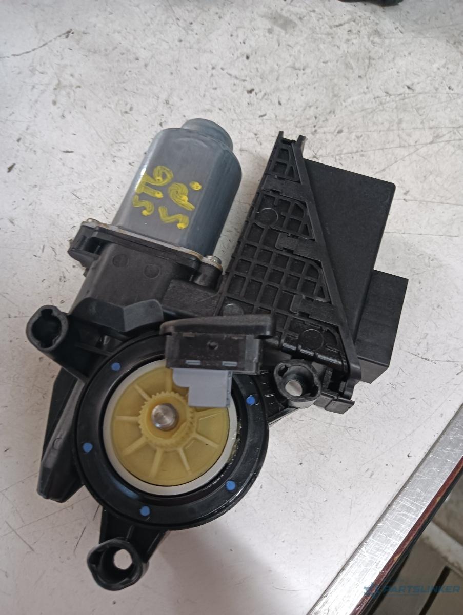Motoras macara geam stanga spate VOLKSWAGEN POLO (9N_) [ 2001 - 2012 ] OEM 6y0959811