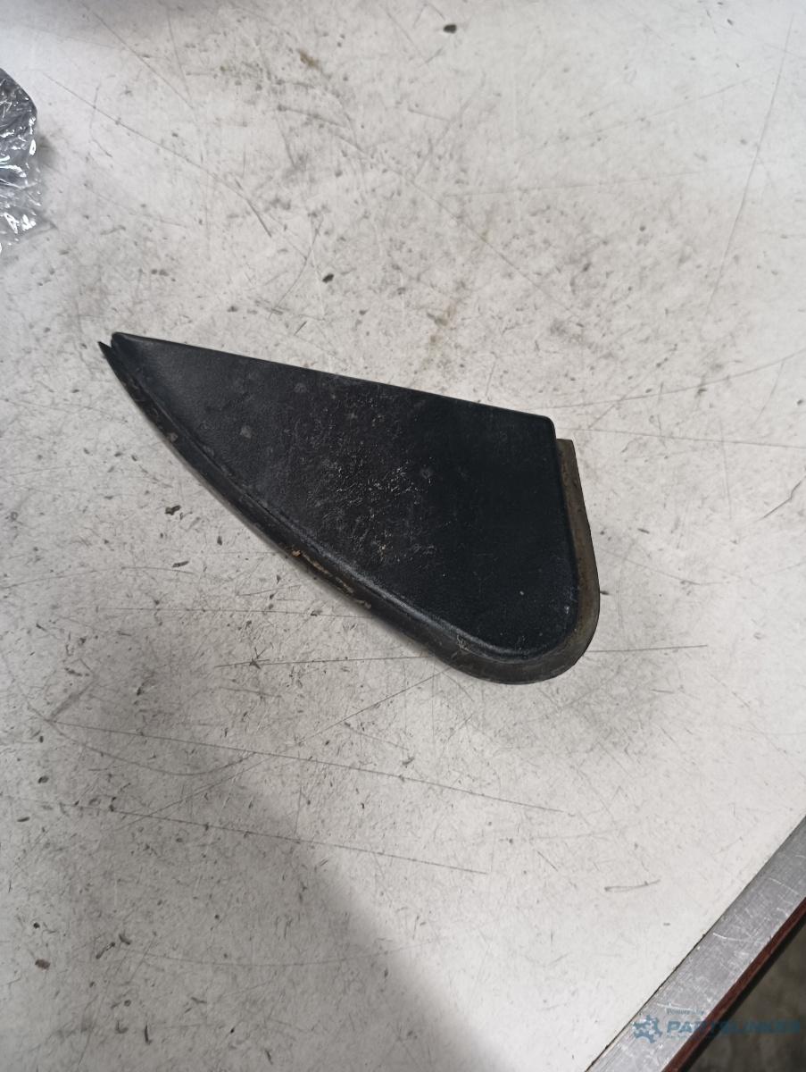 Ornament geam TOYOTA COROLLA 1.3 i 2015 OEM 104091a1