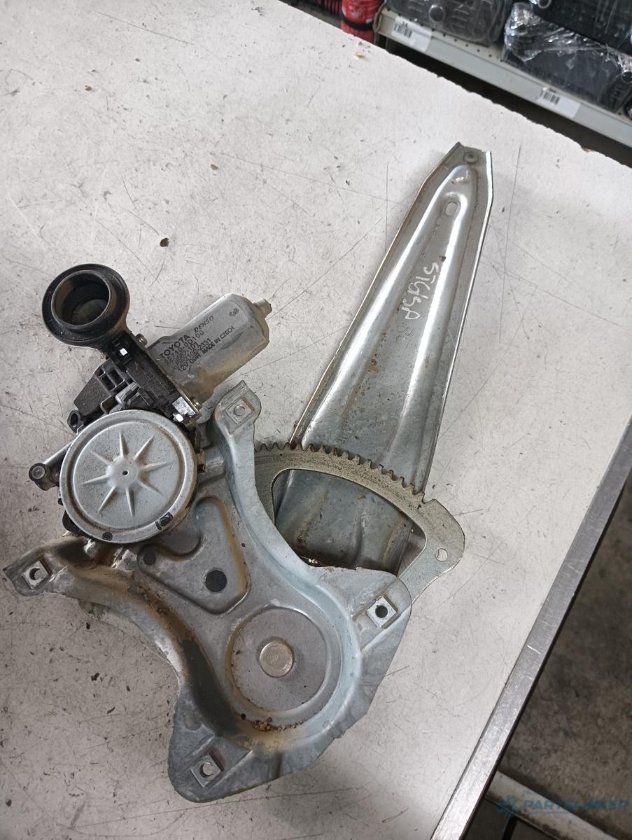 Macara geam electric stanga spate TOYOTA COROLLA 1.3 i 2015 OEM 857100d100