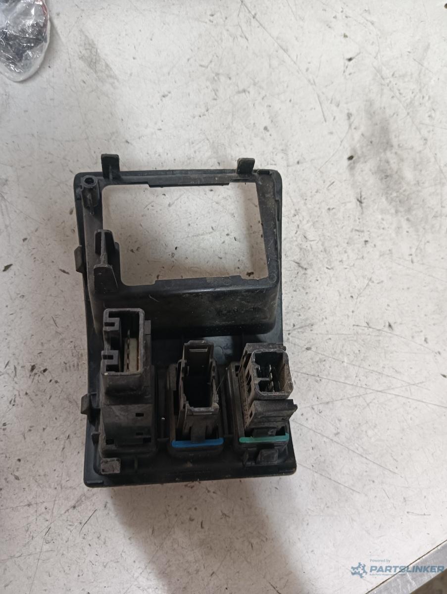 Reglaj faruri LEXUS IS II Saloon (GSE2_, ALE2_, USE2_) [ 2005 - 2013 ] – foto 2
