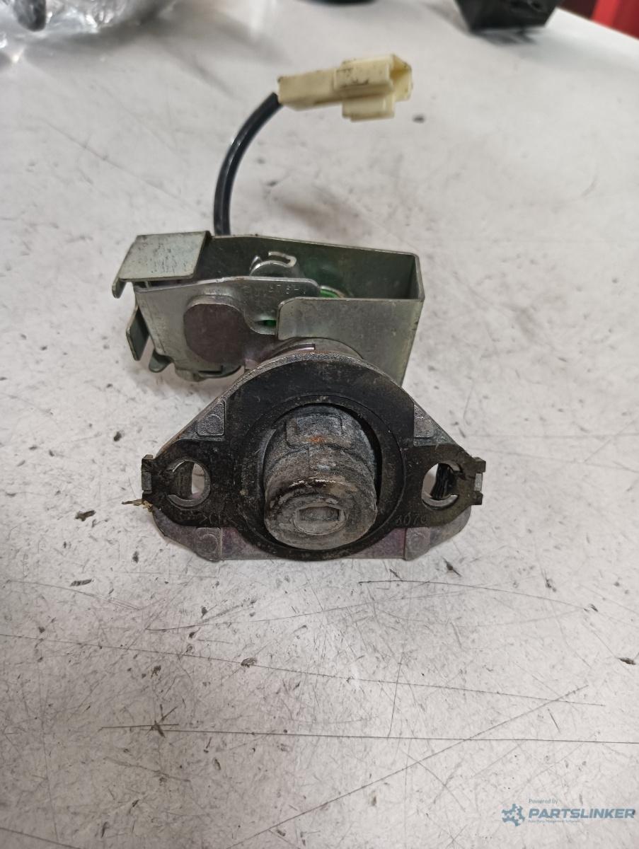 Broasca usa stanga fata LEXUS IS II Saloon (GSE2_, ALE2_, USE2_) [ 2005 - 2013 ]