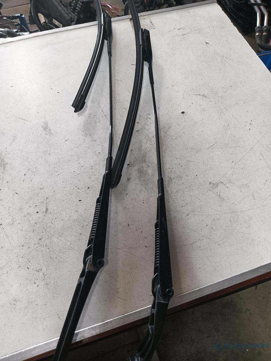 1 buc Brat stergatoare fata AUDI A4 IV 8K2, B8 2007 - 2015