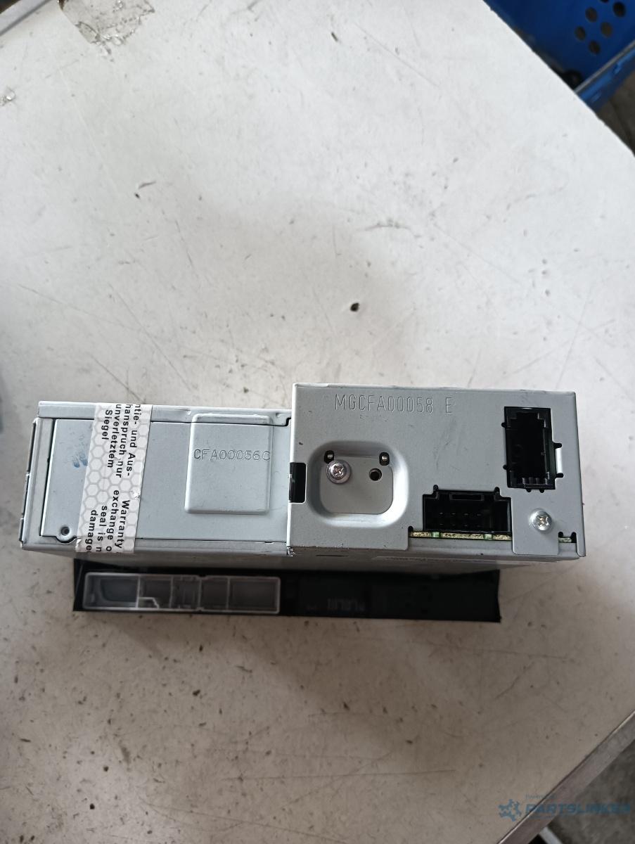 CD player auto AUDI A4 IV (8K2, B8) [ 2007 - 2015 ] OEM 8t1035110c – foto 3