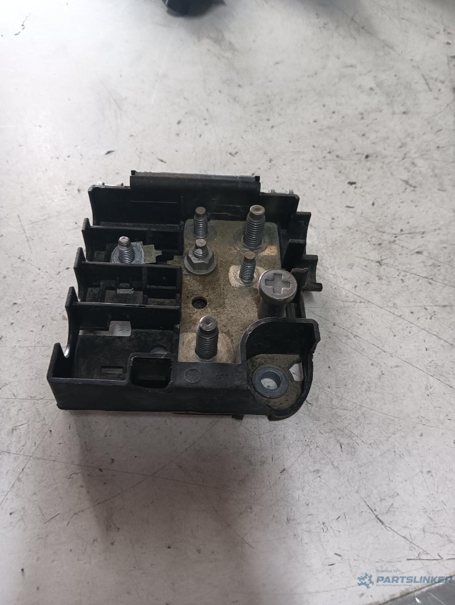 Carcasa baterie plus AUDI A4 IV (8K2, B8) [ 2007 - 2015 ] – foto 2
