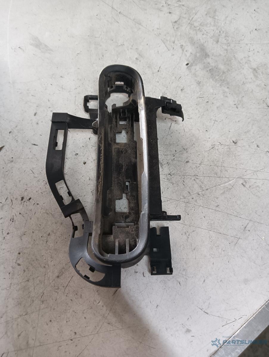 Suport maner usa  dreapta spate AUDI A6/S6 III Saloon (4F2, C6) [ 2004 - 2011 ]