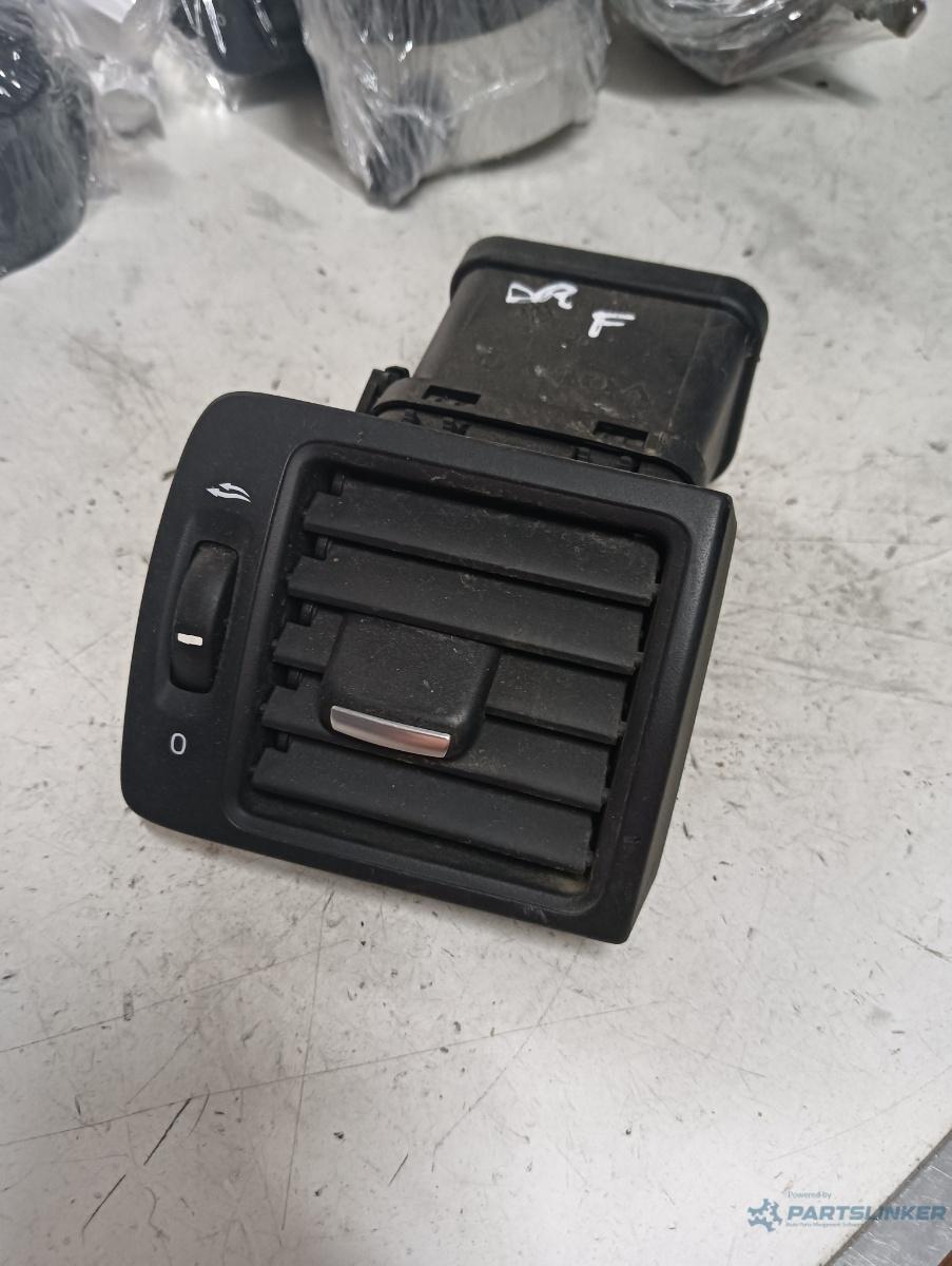 Guri ventilatie dreapta fata VOLVO V50 (MW, 545) [ 2003 - 2012 ]