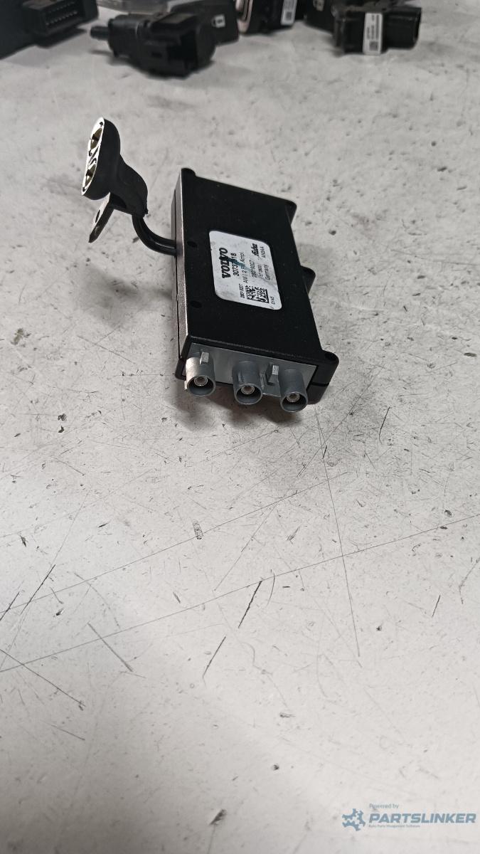 Amplificator antena  VOLVO V50 (MW, 545) [ 2003 - 2012 ] OEM 30737918 – foto 2