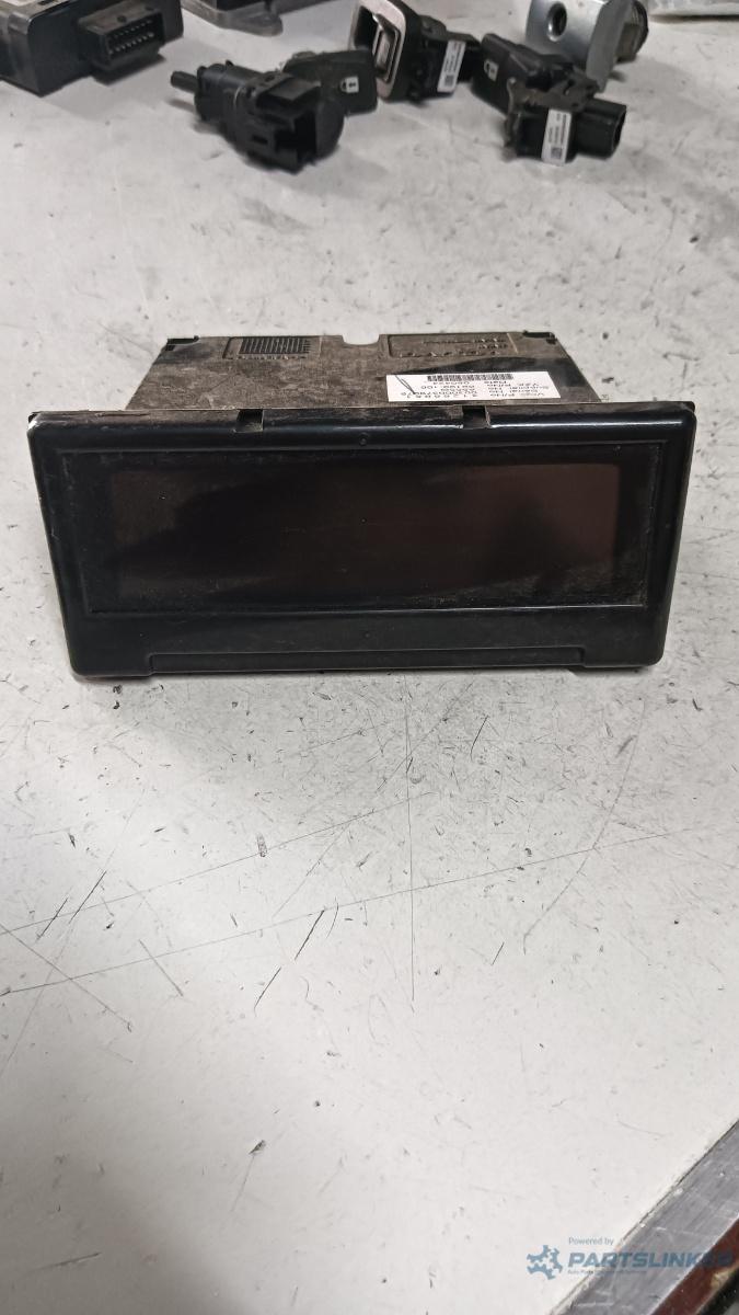 Display VOLVO V50 (MW, 545) [ 2003 - 2012 ] OEM 31368051