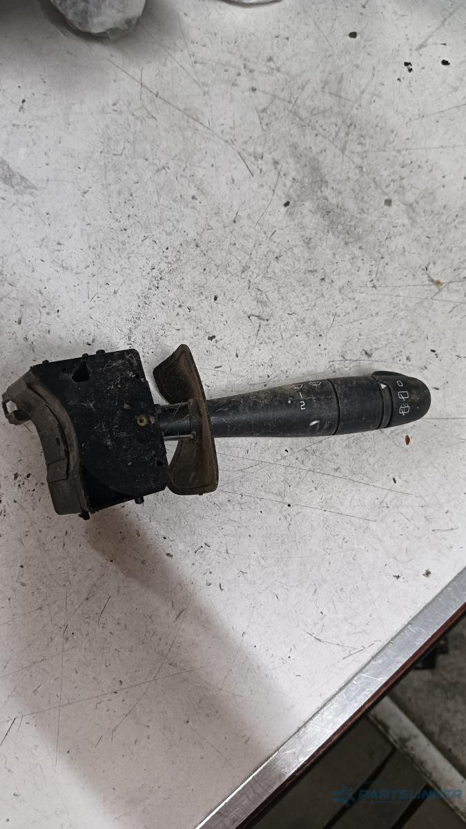 Maneta stergatoare DACIA DUSTER [ 2010 - > ] OEM F10576569