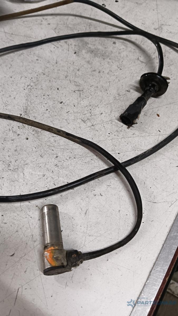 Senzor ABS stanga spate LAND ROVER RANGE ROVER II (LP_, P38A) [ 1994 - 2002 ] – foto 2