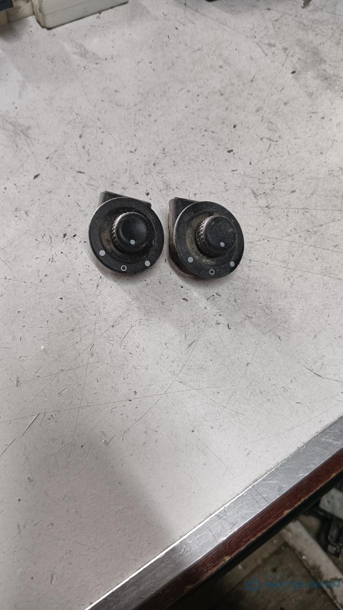 Buton reglaj oglinzi stanga fata DACIA DUSTER [ 2010 - > ]
