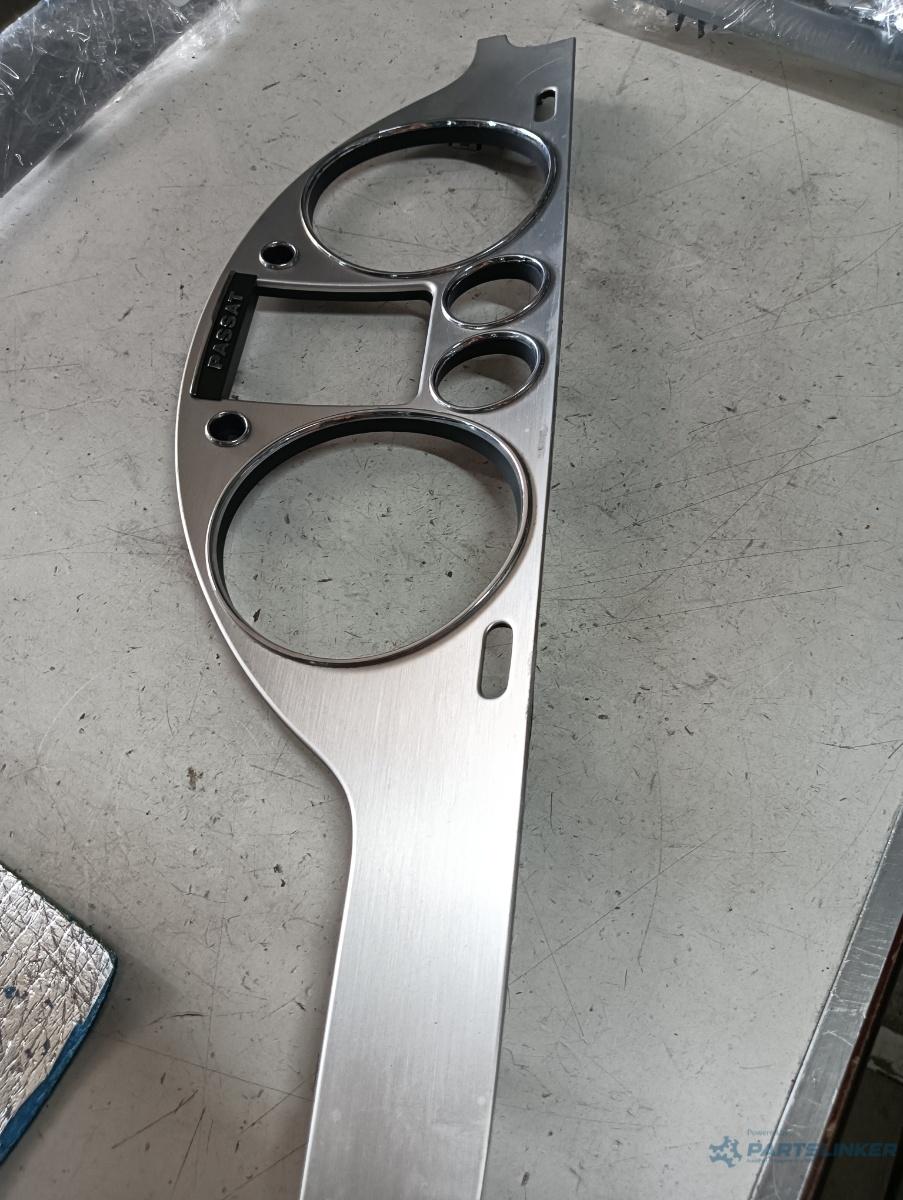 Ornament bord VOLKSWAGEN PASSAT (3C2) [ 2005 - 2010 ] OEM 3c1858335