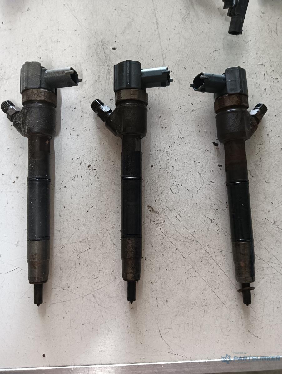 Set injectoare combustibil HYUNDAI i40 VF 2012 -> 338002a800
