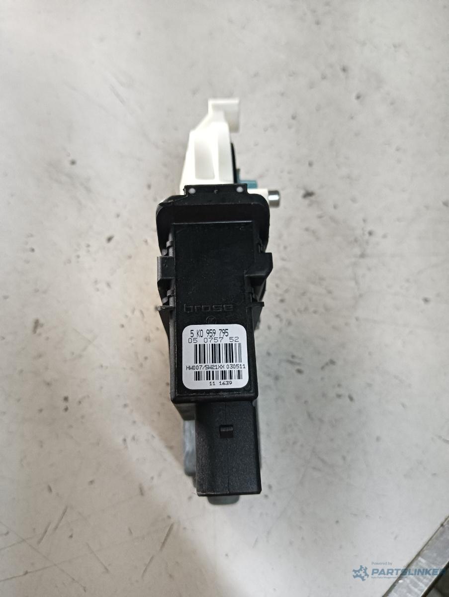 Motoras macara geam dreapta spate VOLKSWAGEN TIGUAN 5N_ 2007 -> 5k0959795 – foto 2