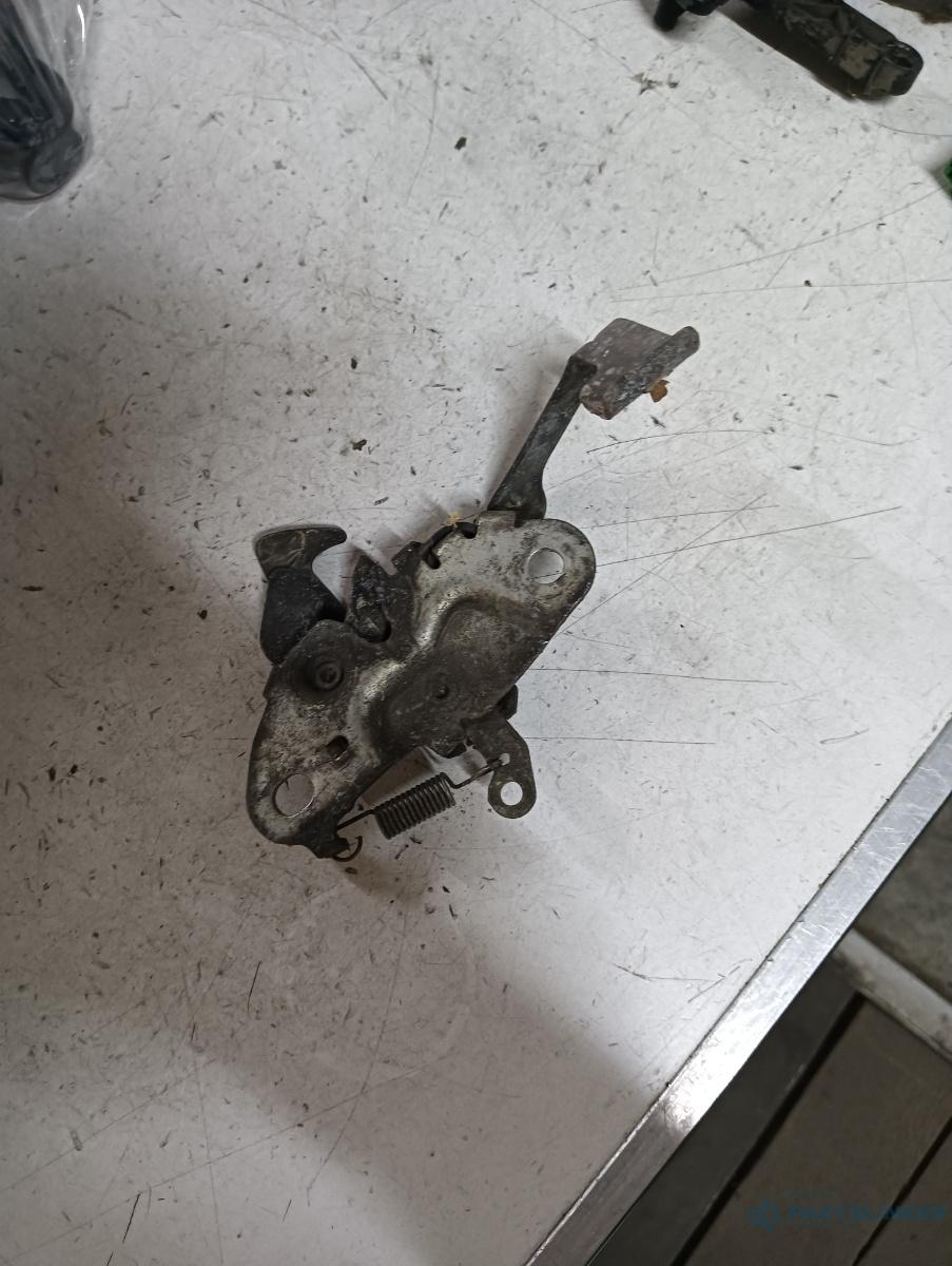 Incuietoare capota  PEUGEOT 107 [ 2005 - > ] – foto 2