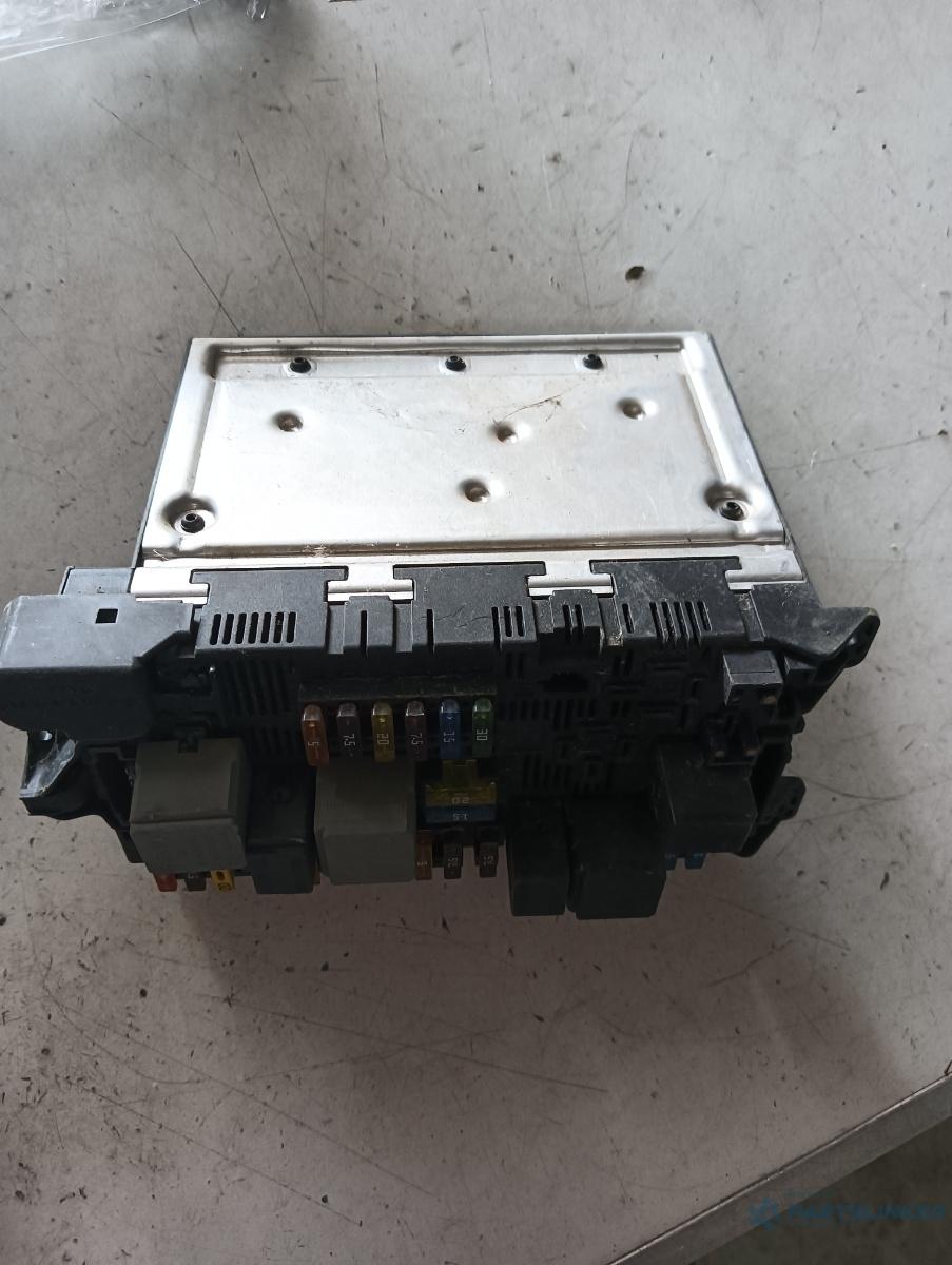 Panou sigurante MERCEDES-BENZ CLS (C219) [ 2004 - 2011 ] OEM 2115457001 – foto 2