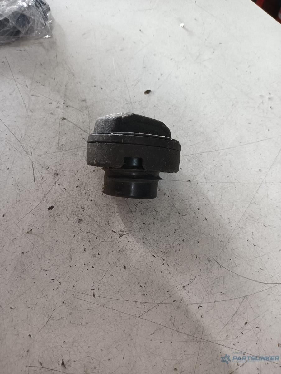 Capac / Buson rezervor VOLKSWAGEN POLO (9N_) [ 2001 - 2012 ] – foto 2