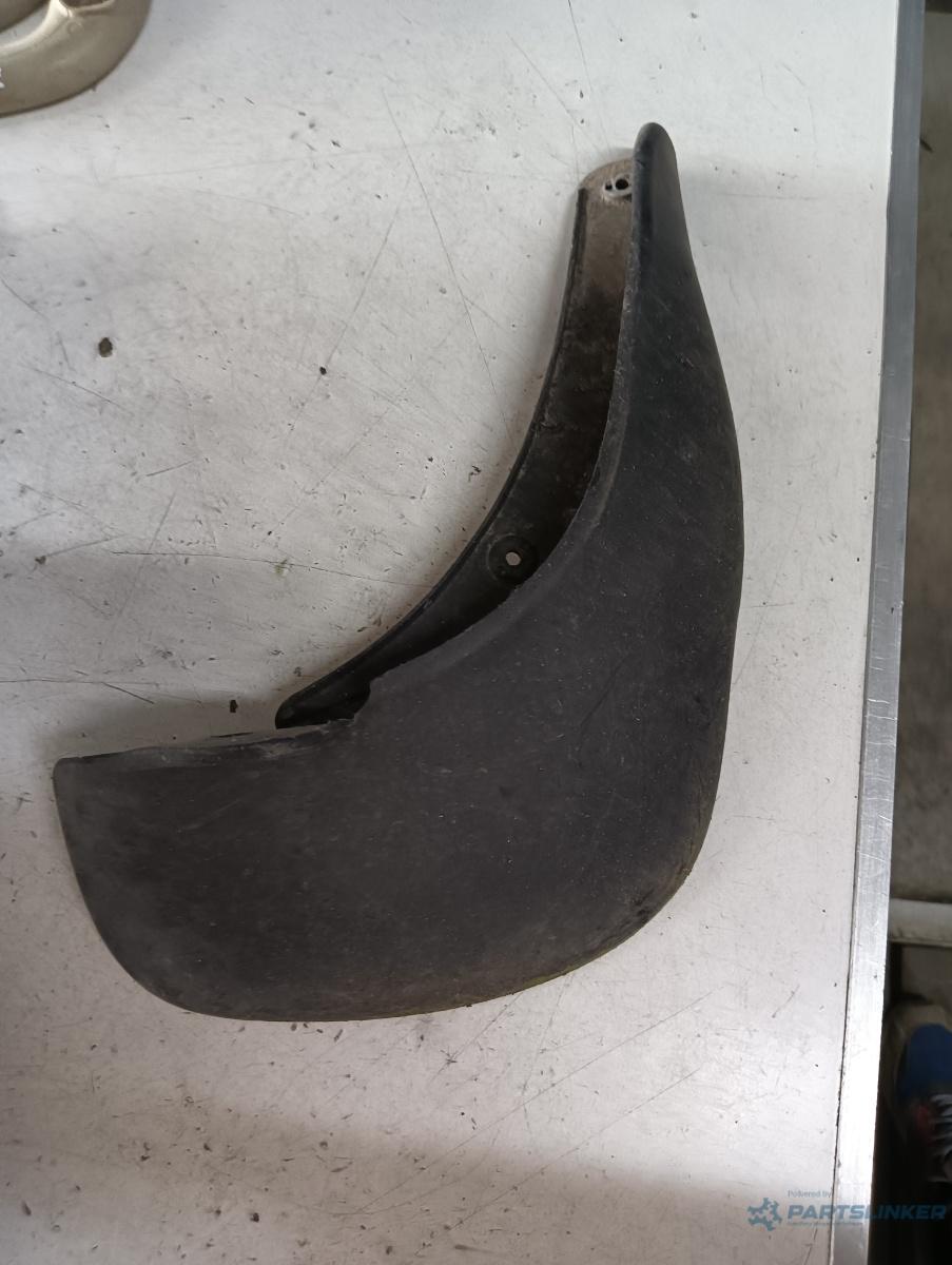 Aparatoare noroi dreapta spate HYUNDAI SANTA FE II (CM) [ 2005 - 2012 ]