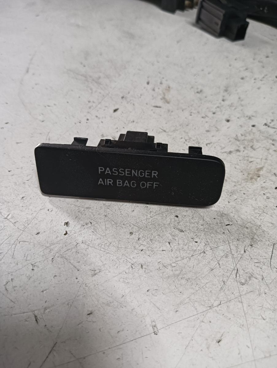 Airbag on/off VOLKSWAGEN GOLF PLUS (5M1, 521) [ 2004 - 2013 ]