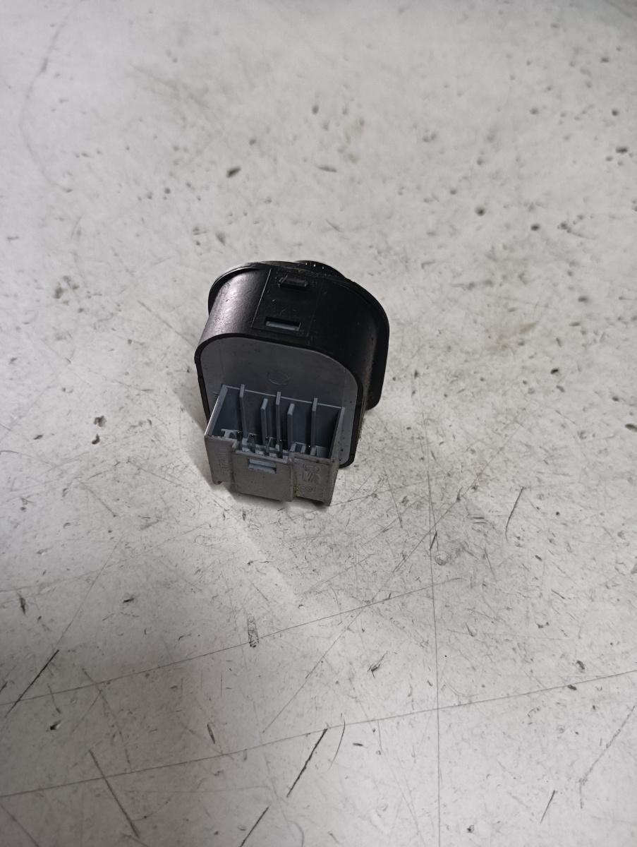 Buton reglaj oglinzi VOLKSWAGEN GOLF PLUS (5M1, 521) [ 2004 - 2013 ] – foto 2