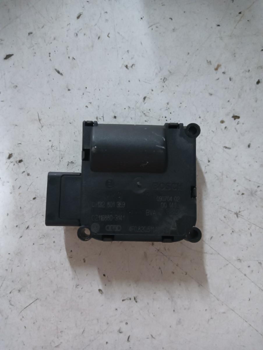 Motoras clapeta aeroterma AUDI A6/S6 III Saloon (4F2, C6) [ 2004 - 2011 ] OEM 0132801359