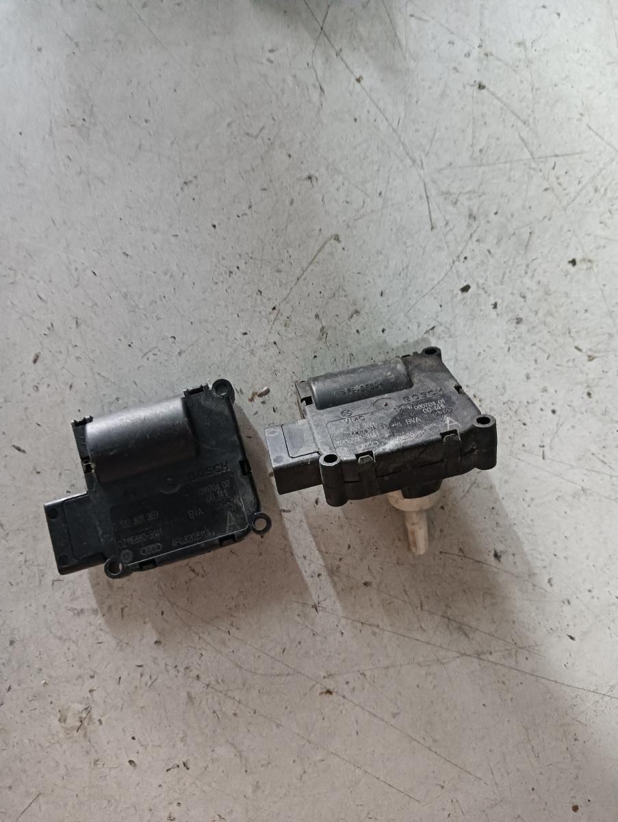 Motoras clapeta aeroterma AUDI A6/S6 III Saloon (4F2, C6) [ 2004 - 2011 ] OEM 0132801359