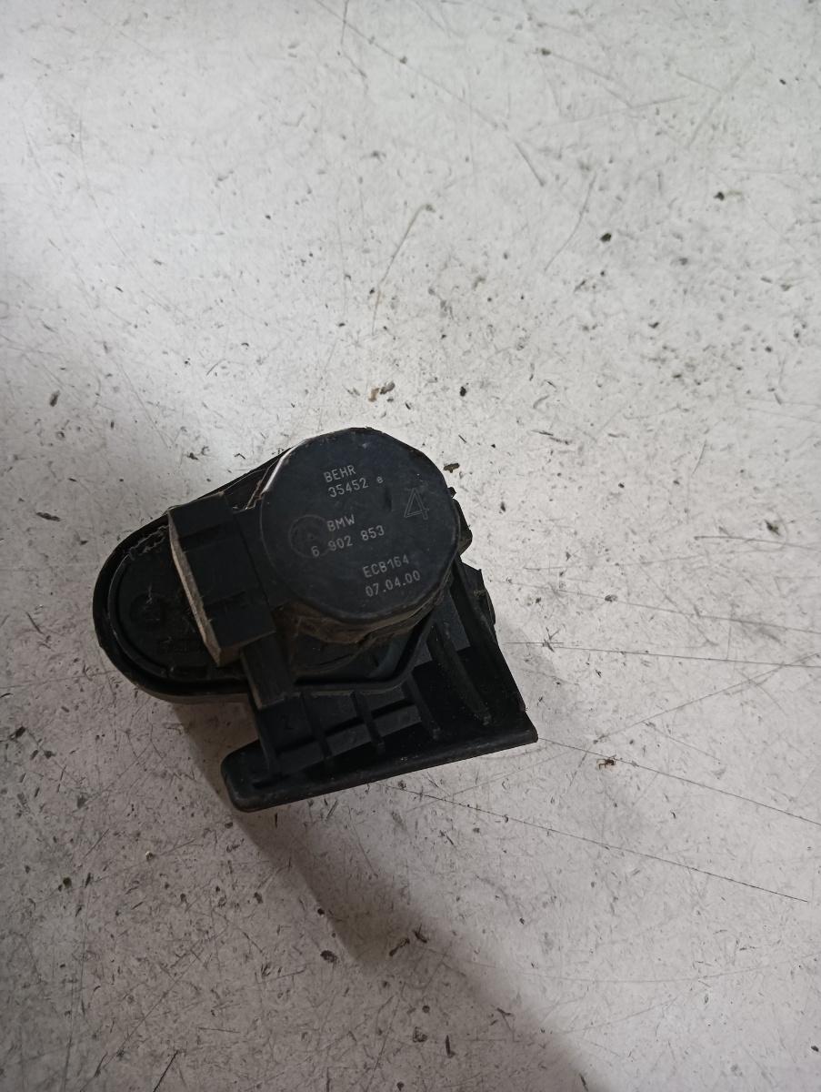 Motoras clapeta aeroterma BMW 3 IV (E46) [ 1998 - 2005 ] OEM 6902853 – foto 2