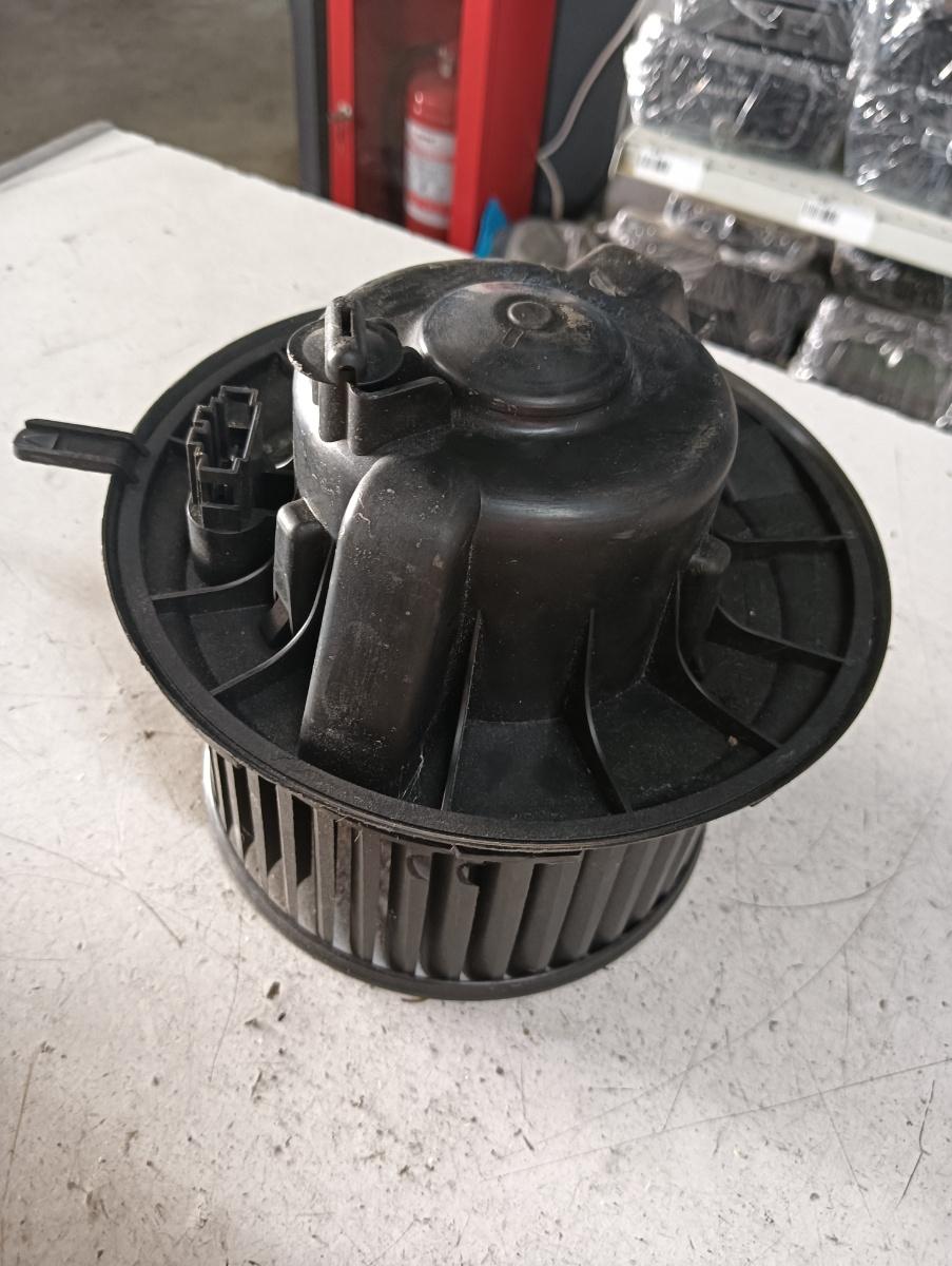 Aeroterma VOLKSWAGEN GOLF PLUS (5M1, 521) [ 2004 - 2013 ] OEM 1k1819015 – foto 2