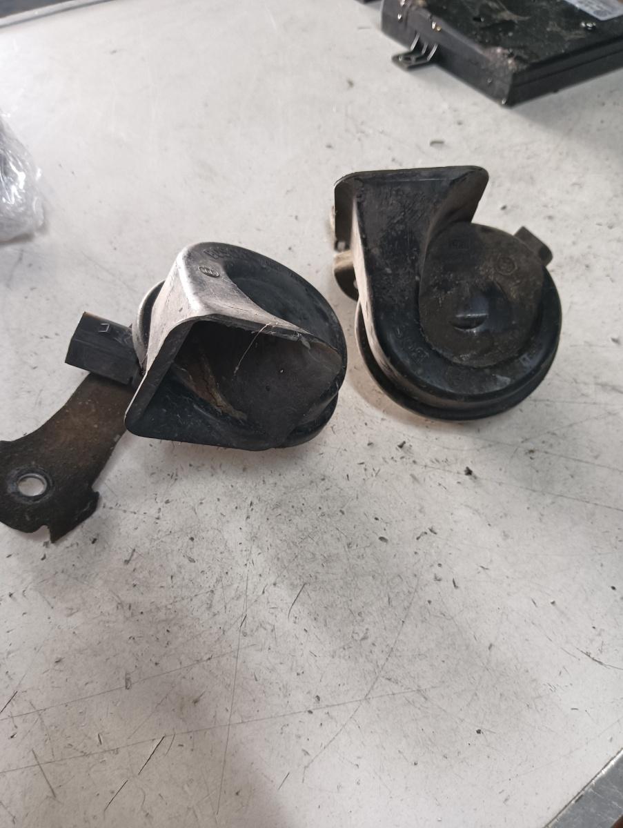 Claxon VOLKSWAGEN GOLF PLUS (5M1, 521) [ 2004 - 2013 ] – foto 2