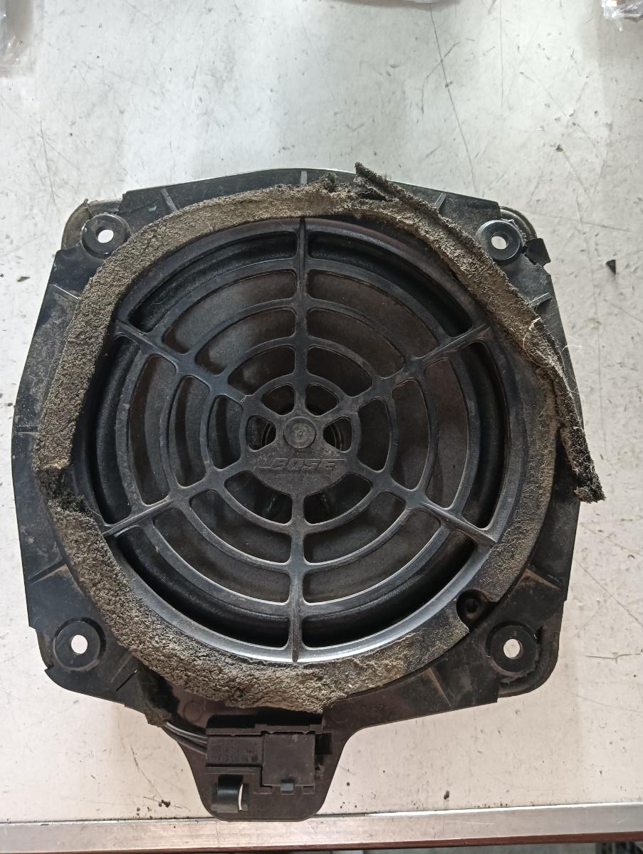 Boxa auto dreapta spate VOLKSWAGEN GOLF VI (5K1) [ 2008 - 2013 ]