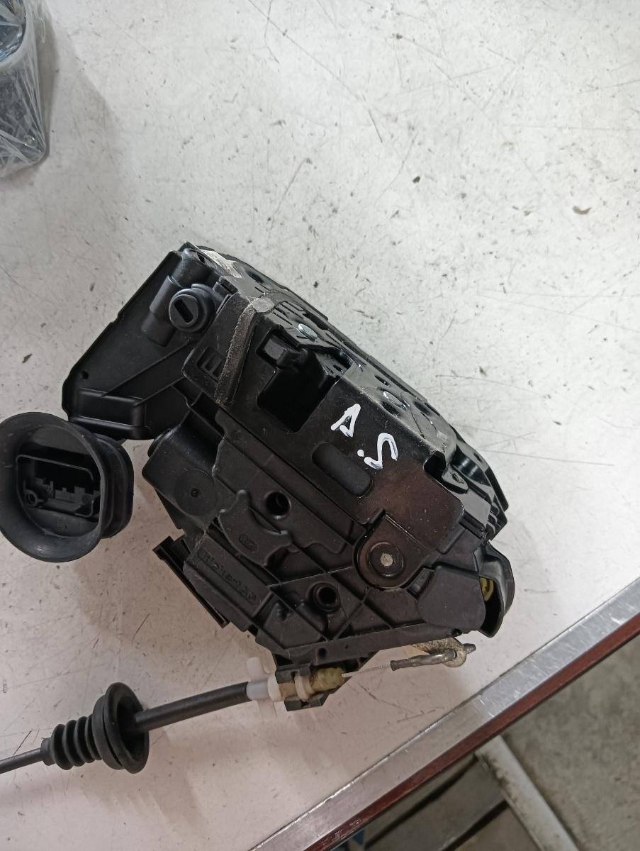 Broasca usa dreapta spate VOLKSWAGEN GOLF VI (5K1) [ 2008 - 2013 ] OEM 5k4839016h – foto 2