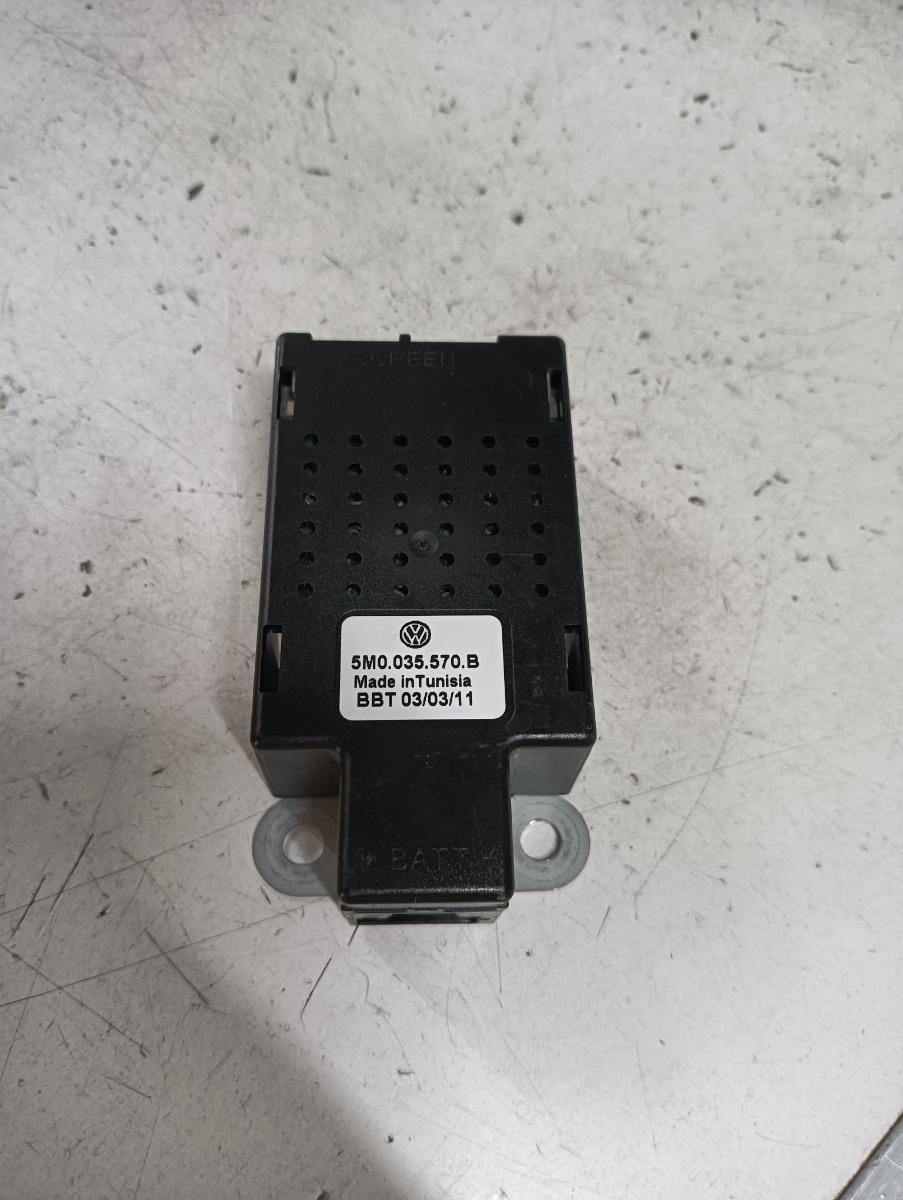 Amplificator antena  VOLKSWAGEN GOLF VI (5K1) [ 2008 - 2013 ] OEM 5m0035570b