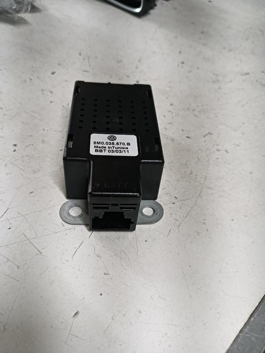 Amplificator antena  VOLKSWAGEN GOLF VI (5K1) [ 2008 - 2013 ] OEM 5m0035570b – foto 2
