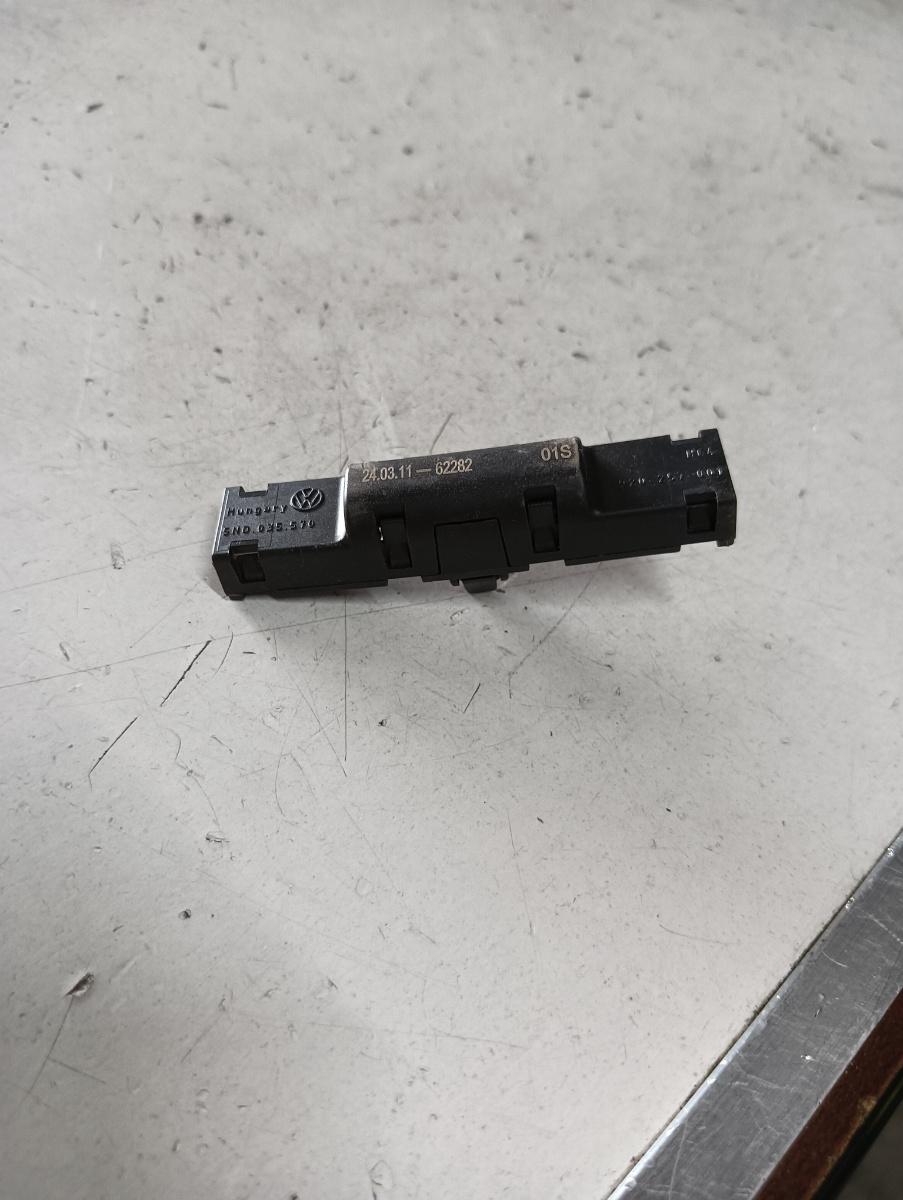 Amplificator antena  VOLKSWAGEN GOLF VI (5K1) [ 2008 - 2013 ] OEM 5n0035570 – foto 2