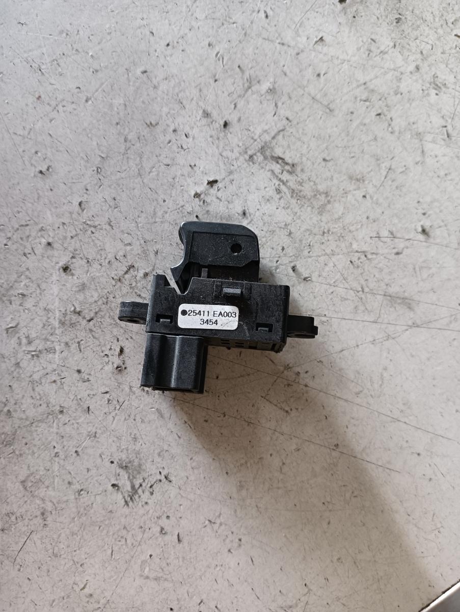 Butoane geamuri electrice stanga spate NISSAN FRONTIER II D40 [ 2005 - 2009 ]