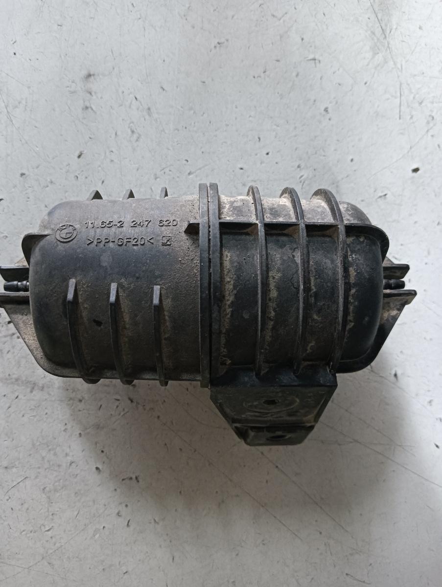 Rezervor vacuum BMW X5 II (E70) [ 2006 - 2013 ] d (M57 D30 (306D3)) 173KW|235HP OEM 2247620