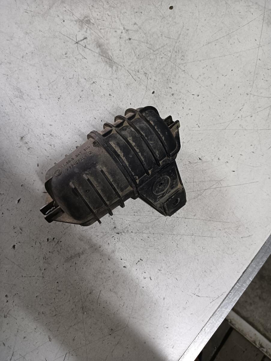 Rezervor vacuum BMW X5 II (E70) [ 2006 - 2013 ] d (M57 D30 (306D3)) 173KW|235HP OEM 2247620 – foto 2