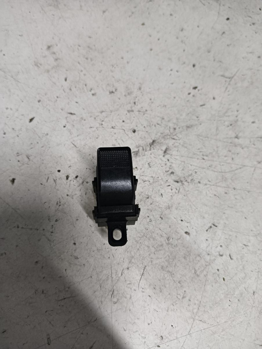 Butoane geamuri electrice stanga spate MAZDA  6 2005>