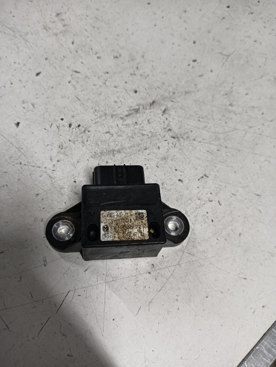 Senzor ESP MAZDA  6 2005> OEM Gj6e437y1