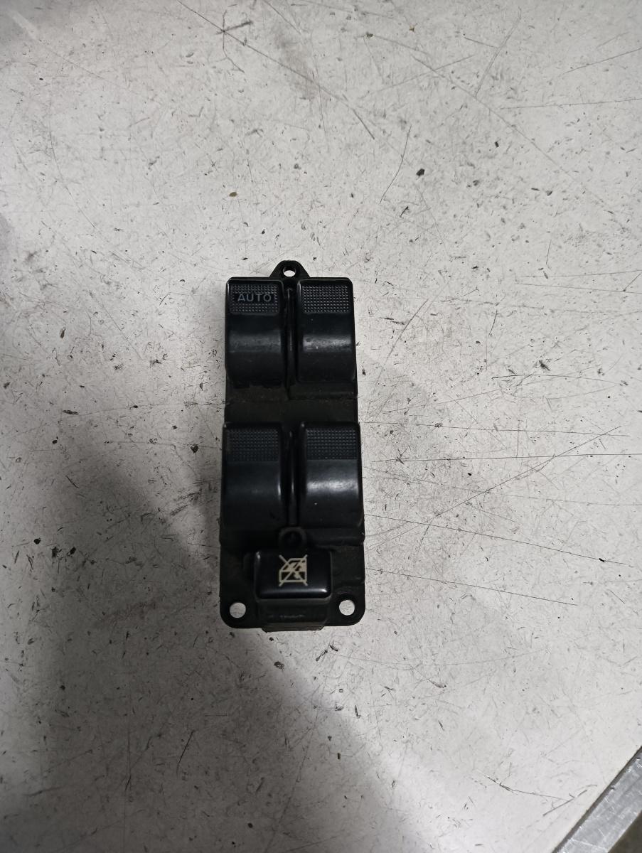 Butoane geamuri electrice stanga fata MAZDA  6 2005>
