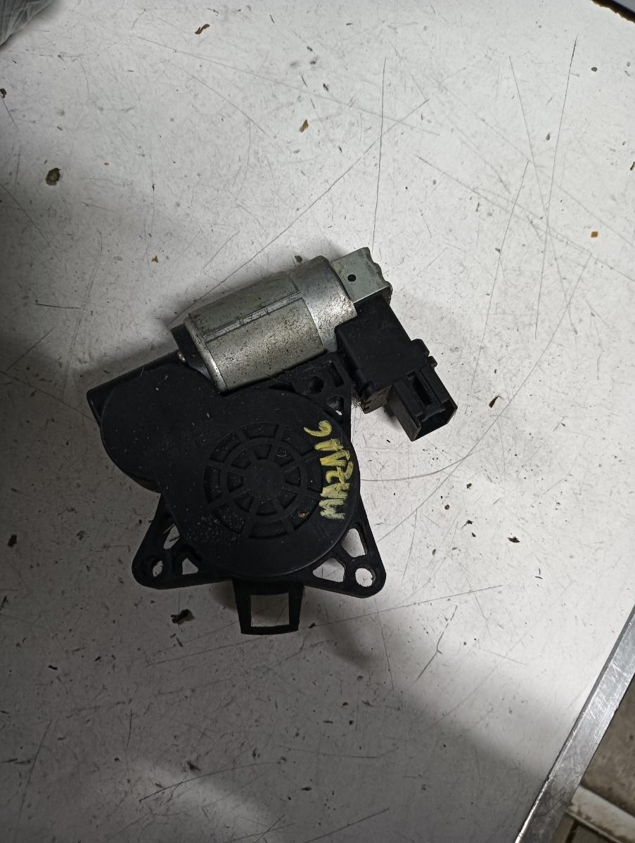 Motoras macara geam dreapta fata MAZDA  6 2005>