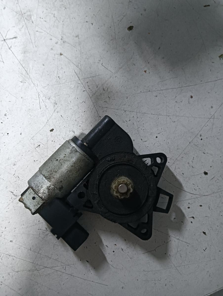 Motoras macara geam dreapta fata MAZDA  6 2005> – foto 2
