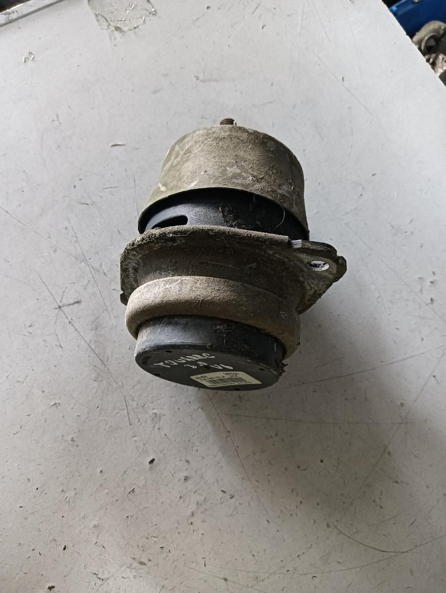 Tampon motor stanga VOLKSWAGEN TOUAREG (7LA, 7L6, 7L7) [ 2002 - 2013 ] V6 TDI (CASA, CASC) 176KW|240HP OEM 7l8199131a – foto 2