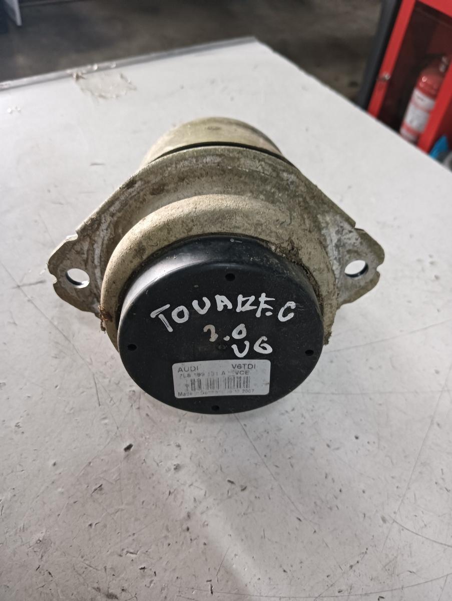 Tampon motor dreapta VOLKSWAGEN TOUAREG (7LA, 7L6, 7L7) [ 2002 - 2013 ] V6 TDI (CASA, CASC) 176KW|240HP OEM 7l8199131a