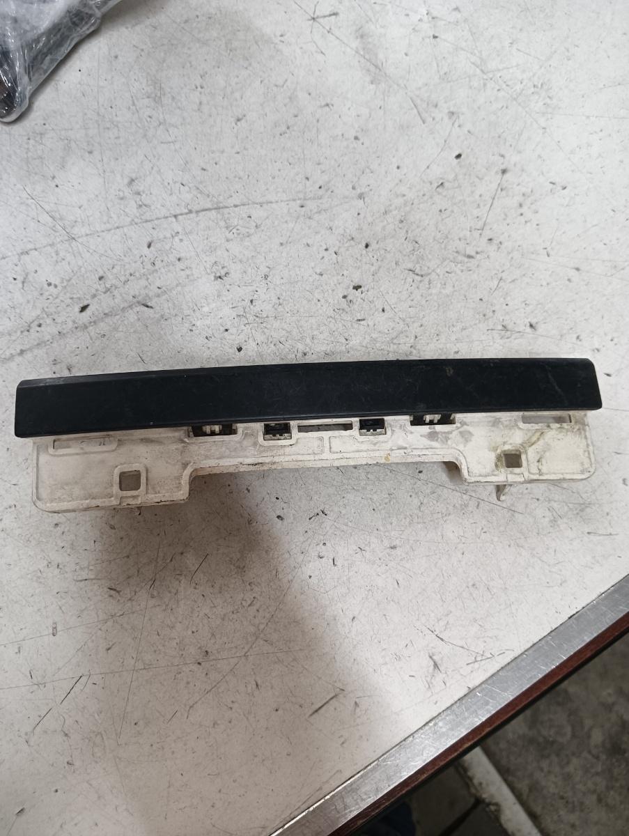 Ecran afisaj senzor de parcare PDC VOLKSWAGEN TOUAREG 7LA, 7L6, 7L7 2002 - 2013 7l6919473d